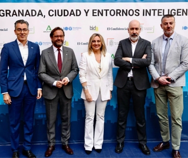 marifran-carazo acto institucional granada ciudad y entornos inteligentes